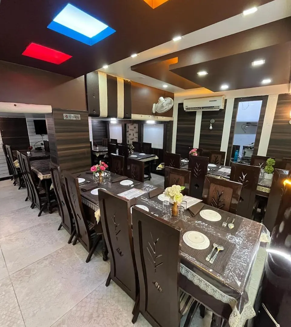 ****  Hotel Parque Inn Варанаси Индия